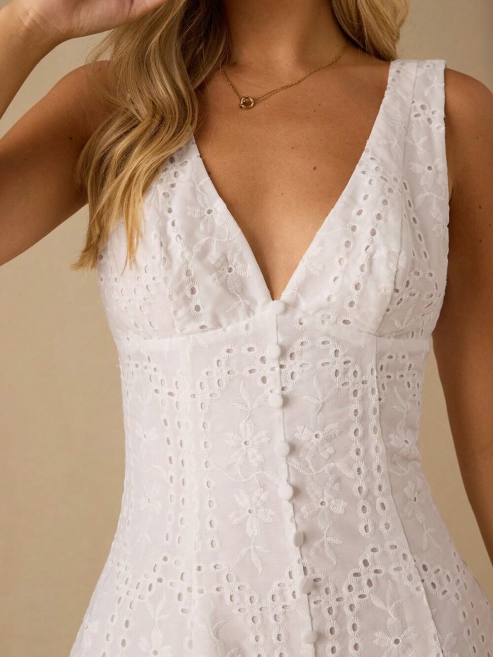 White Elegant Women's Holiday Floral Eyelet V-Neck Sleeveless Dress - Picture 7 of 7